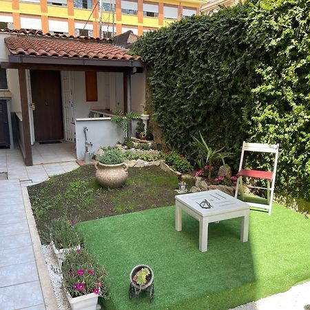ローマHouse With Private Gardenアパートメント エクステリア 写真